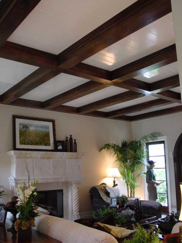 Основные деревянные балки для потолка
