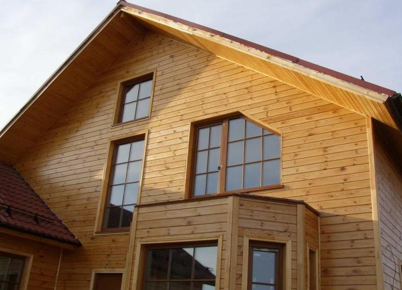 Отделка фасада дома с использованием композитной древесно-полимерной доски
